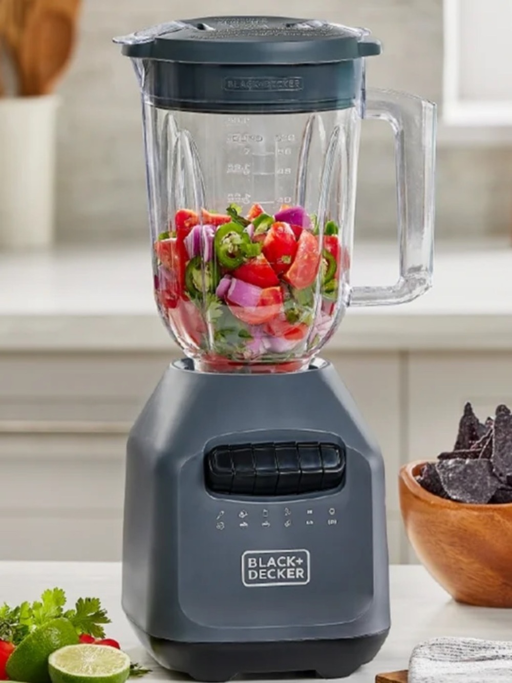 Black & Decker dark gray countertop blender with clear glass pitcher